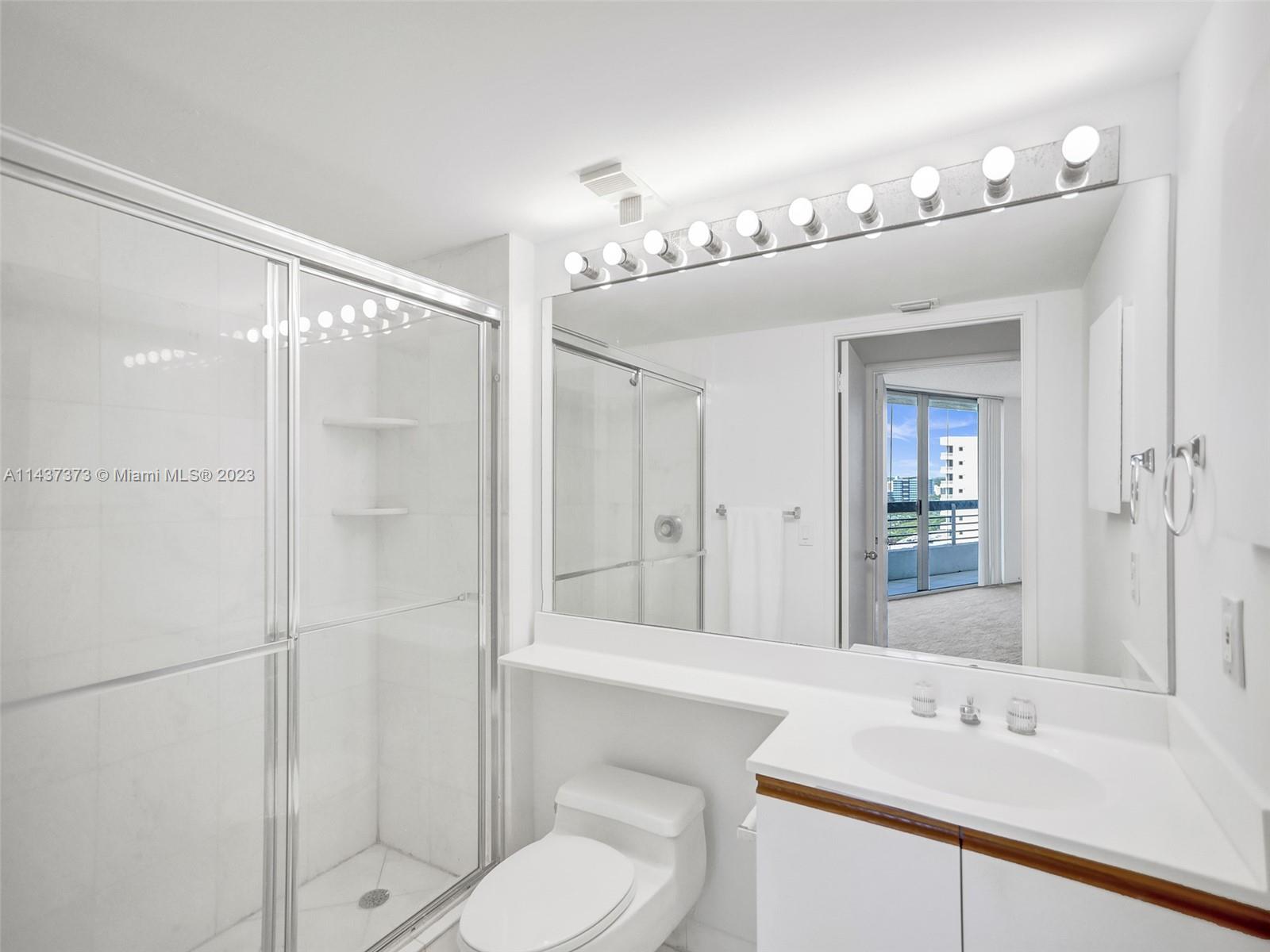 Biscayne Yacht and Country Club Aventura, FL 33180 - Photo 8 of 17 Gallery Image 8