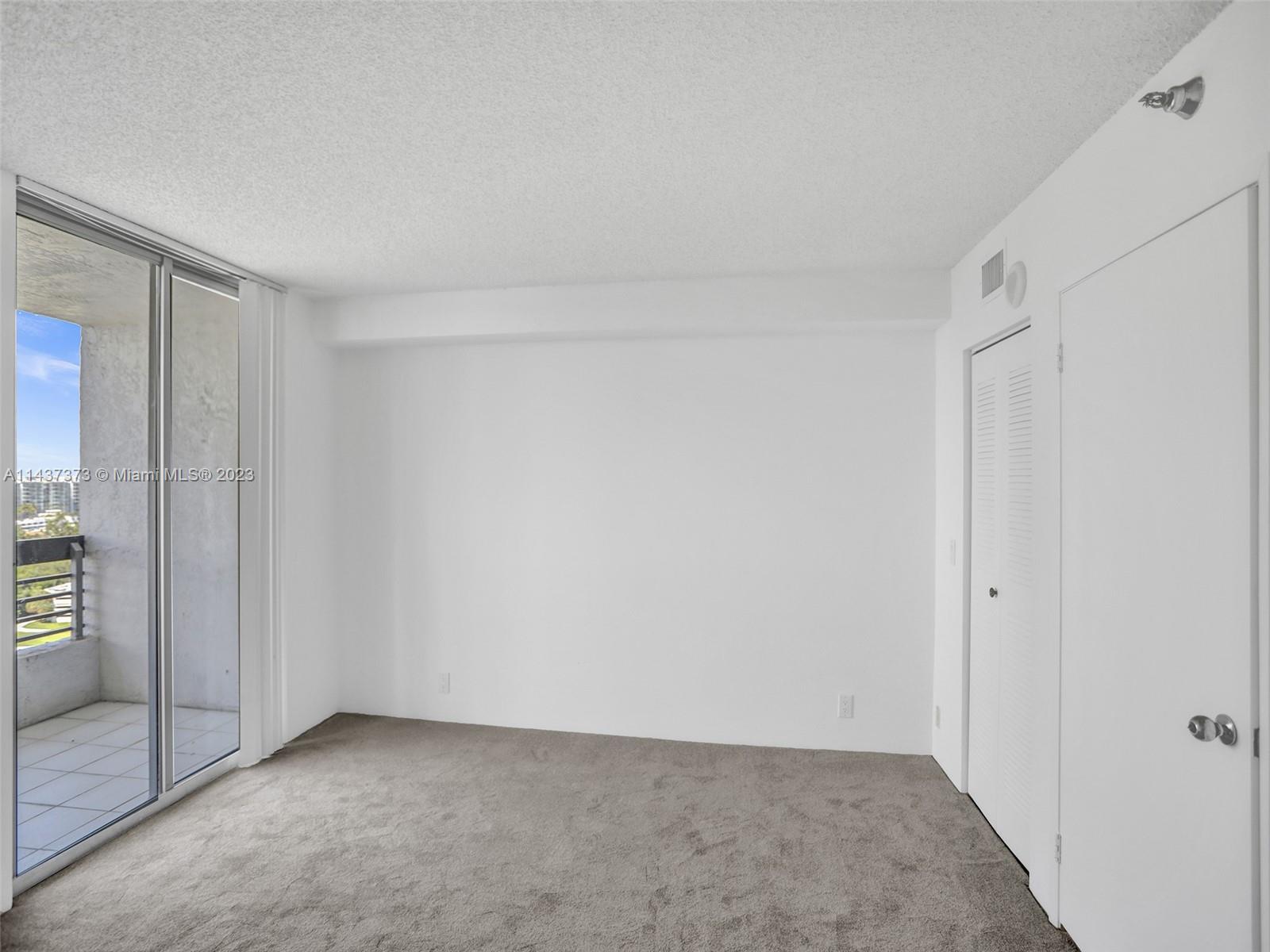 Biscayne Yacht and Country Club Aventura, FL 33180 - Photo 10 of 17 Gallery Image 10