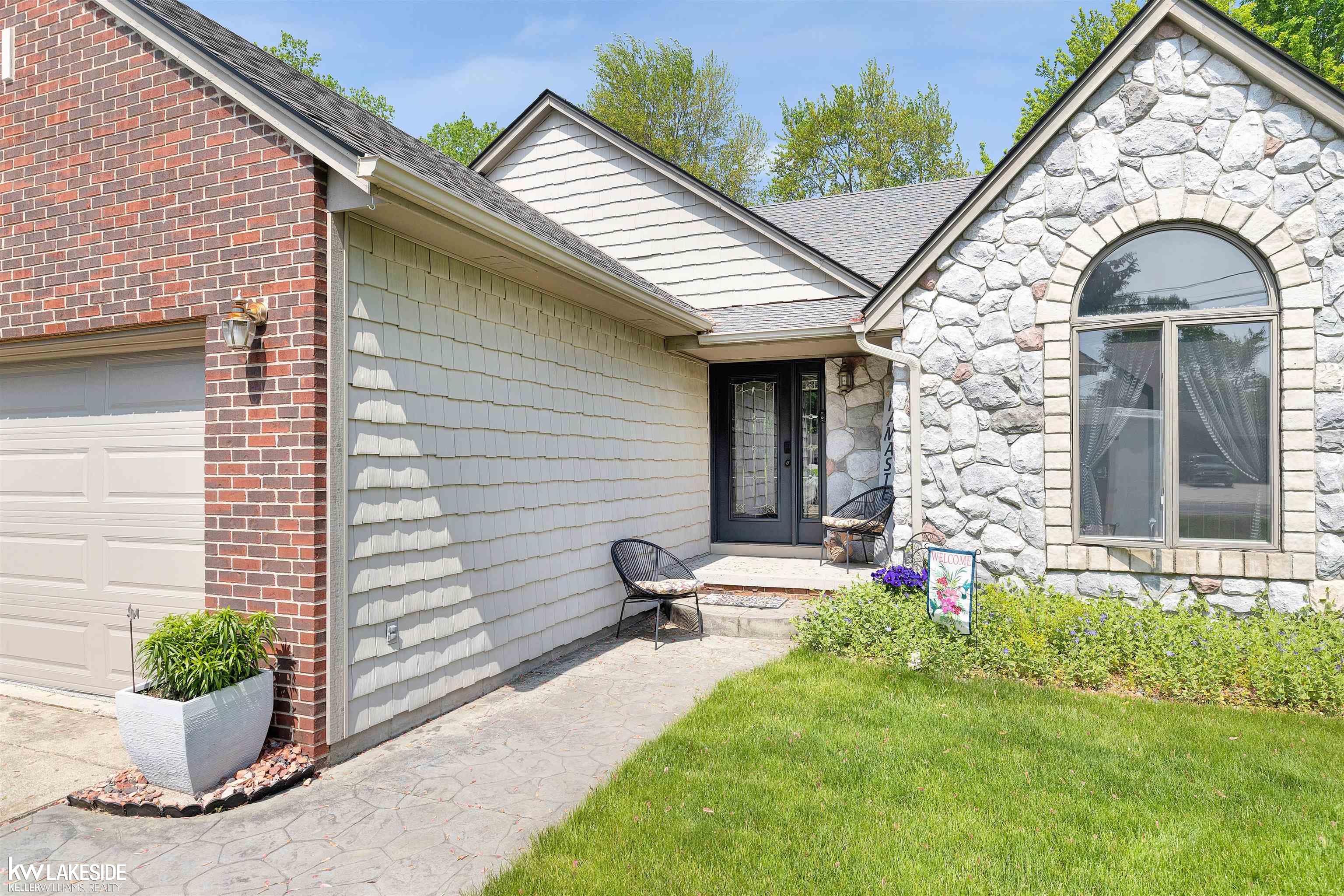 47485 Sugarbush Road Chesterfield, MI 48047 - Photo 4 of 39