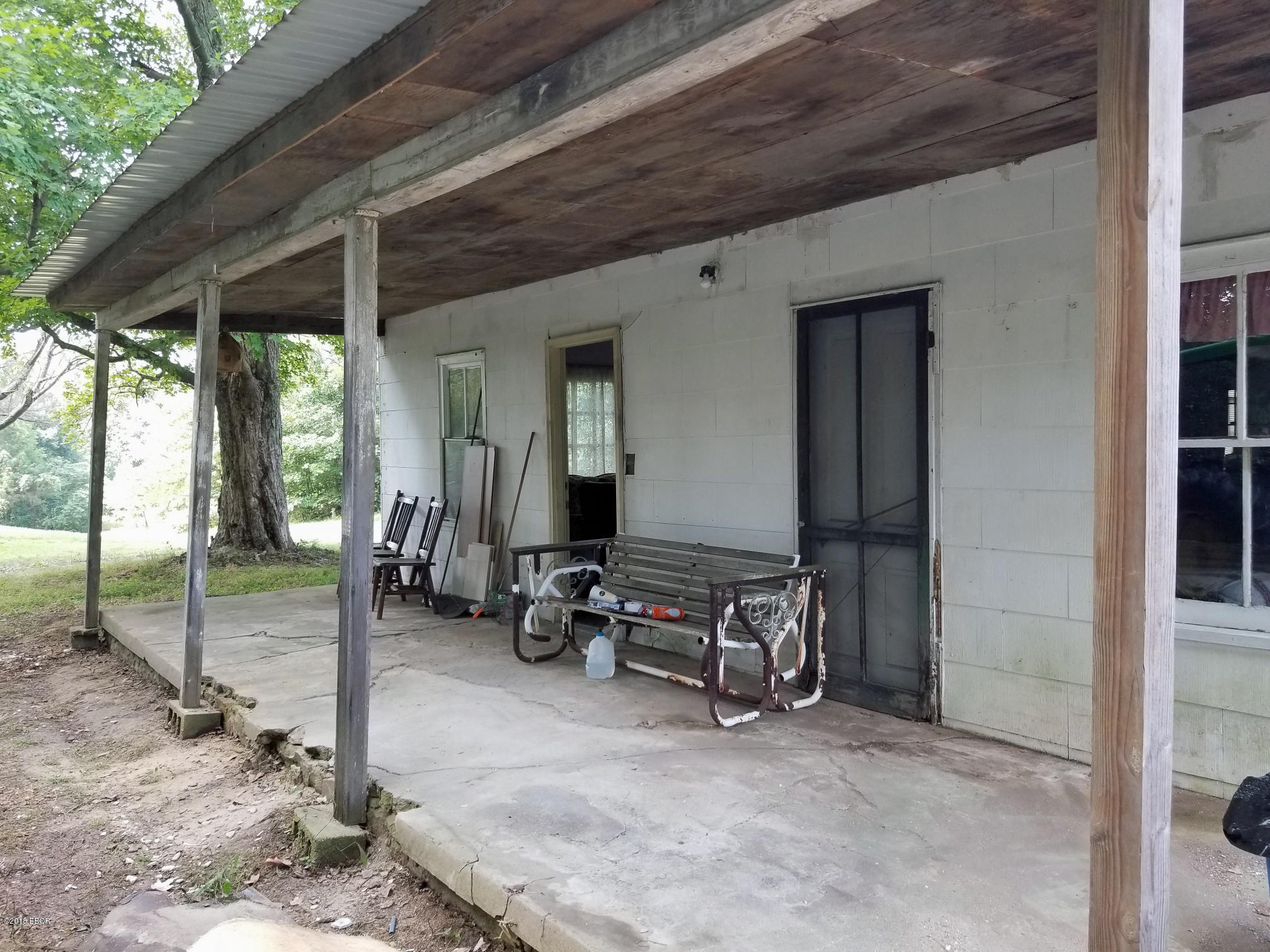 5585 B Reevesville Road Grantsburg, IL 62943 - Photo 3 of 18 Gallery Image 3