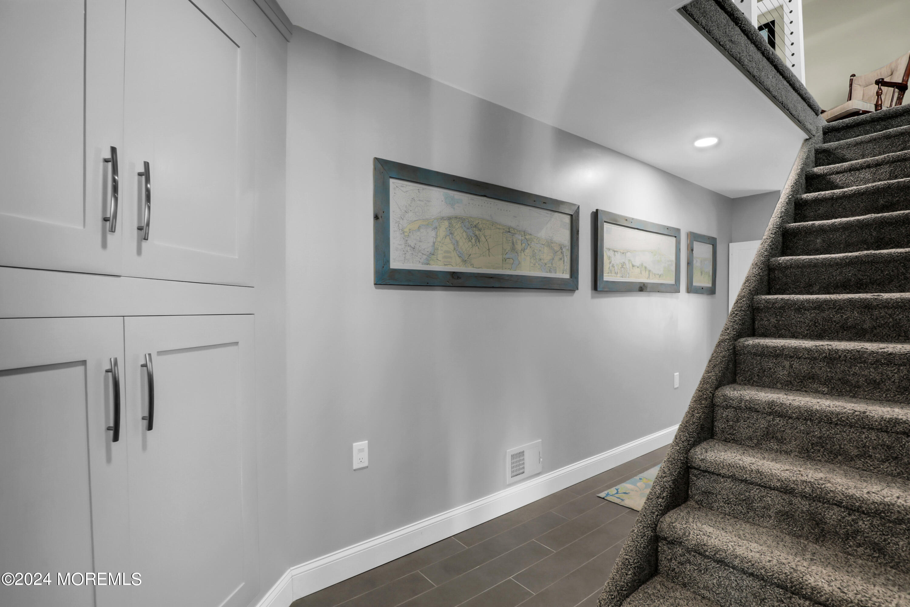 10 Pilot Road Toms River, NJ 08753 - Photo 17 of 30 Hallway to Laundry and Garage