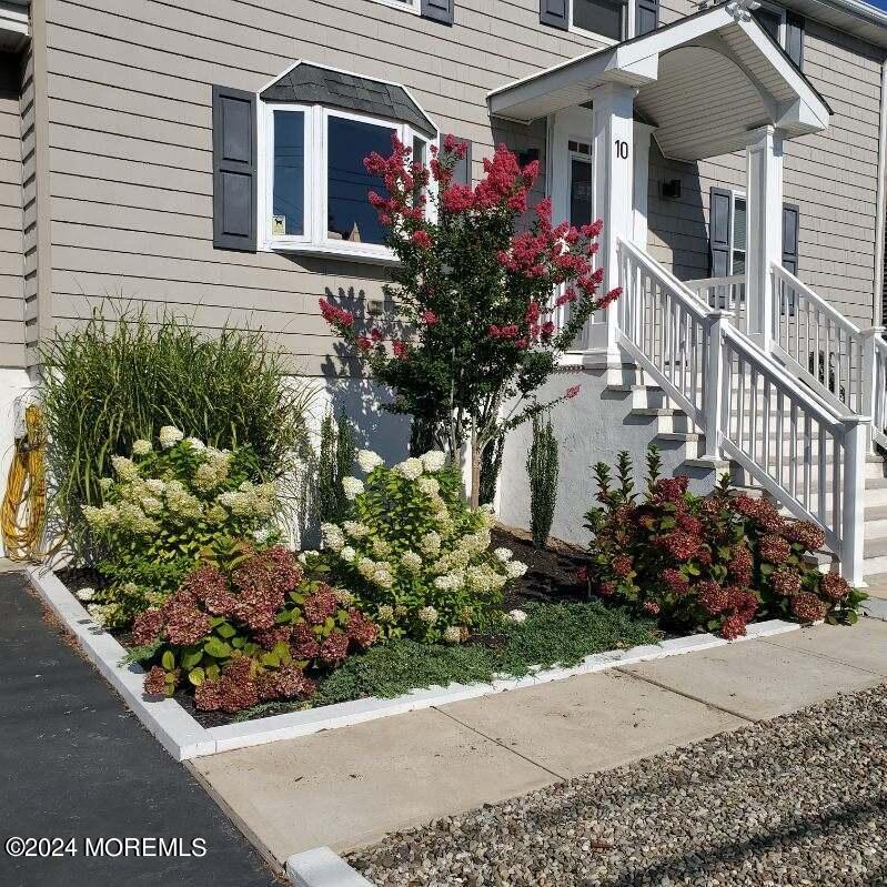 10 Pilot Road Toms River, NJ 08753 - Photo 7 of 30 Front landscaping