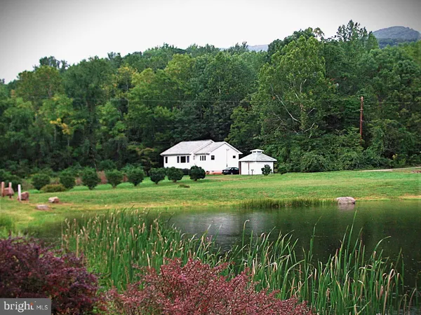 $392,000 | 33 East Circle Road, Stanardsville, VA 22973