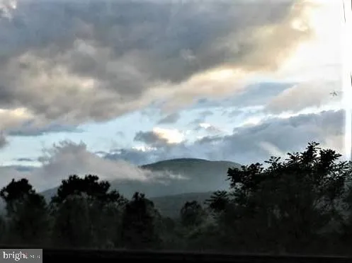 $392,000 | 33 East Circle Road, Stanardsville, VA 22973