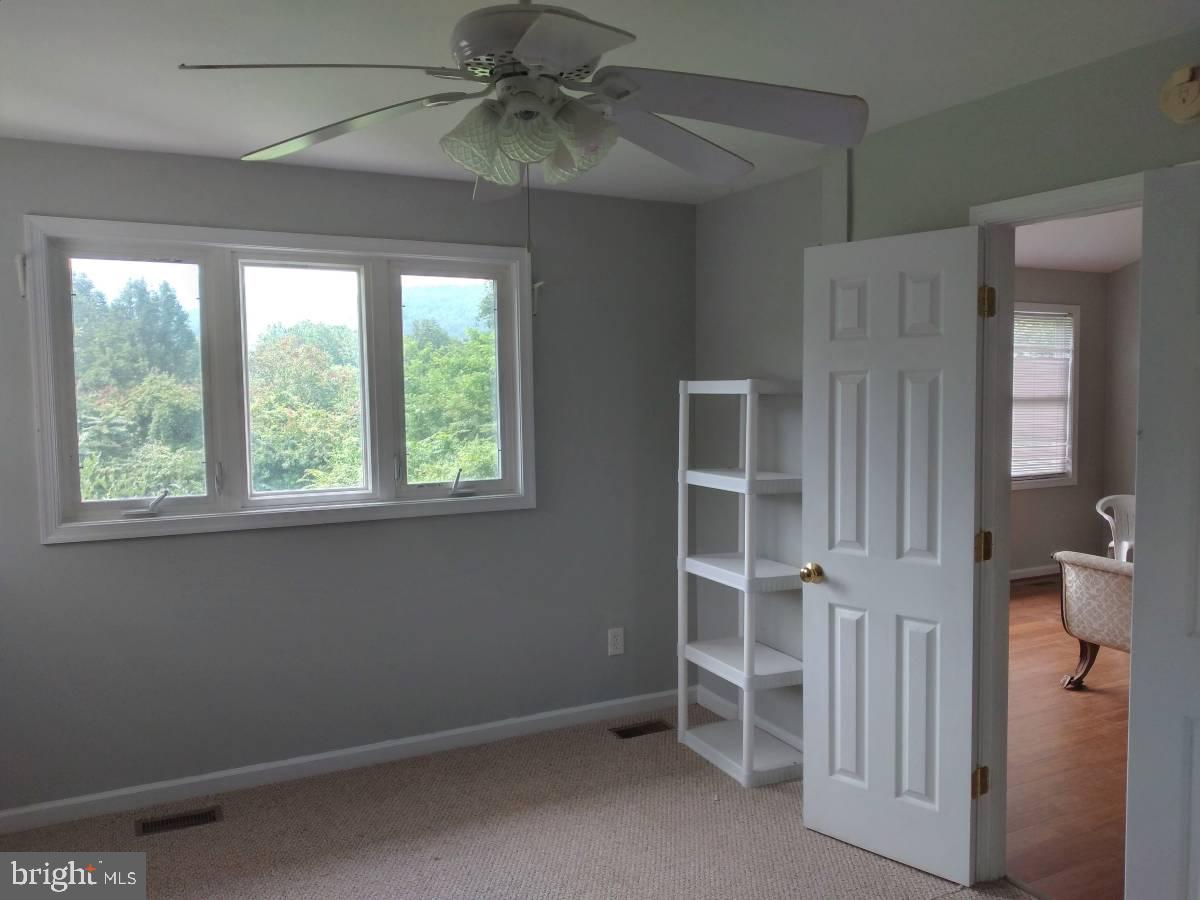 33 East Circle Road Stanardsville, VA 22973 - Photo 17 of 24