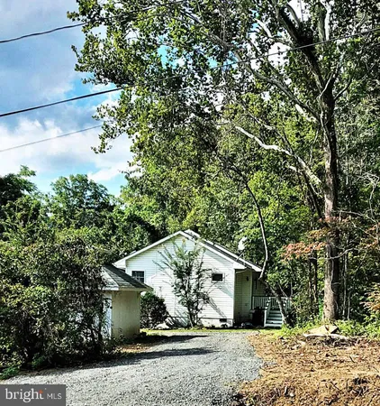 $392,000 | 33 East Circle Road, Stanardsville, VA 22973