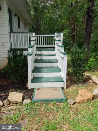 $392,000 | 33 East Circle Road, Stanardsville, VA 22973