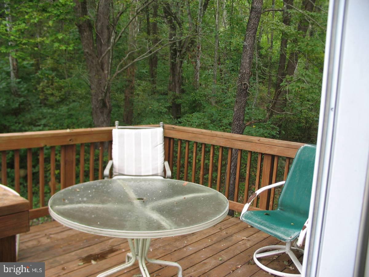 33 East Circle Road Stanardsville, VA 22973 - Photo 10 of 24