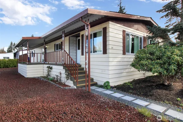 $99,990 | 620 112th Street Southeast, Unit 174, Everett, WA 98208