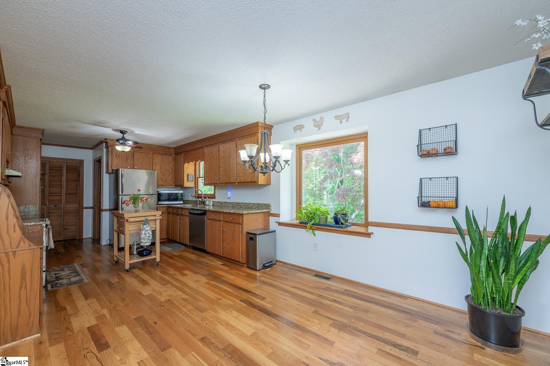 606 Mountain View Road Williamston, SC 29697 - Photo 11 of 48 Gallery Image 11