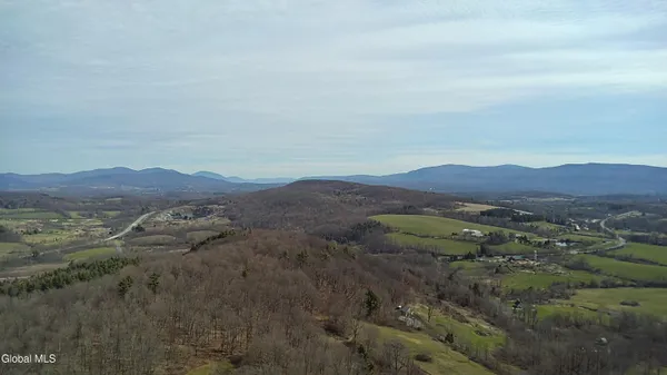 $525,000 | 605 Breese Hollow Road, Hoosick Falls, NY 12090