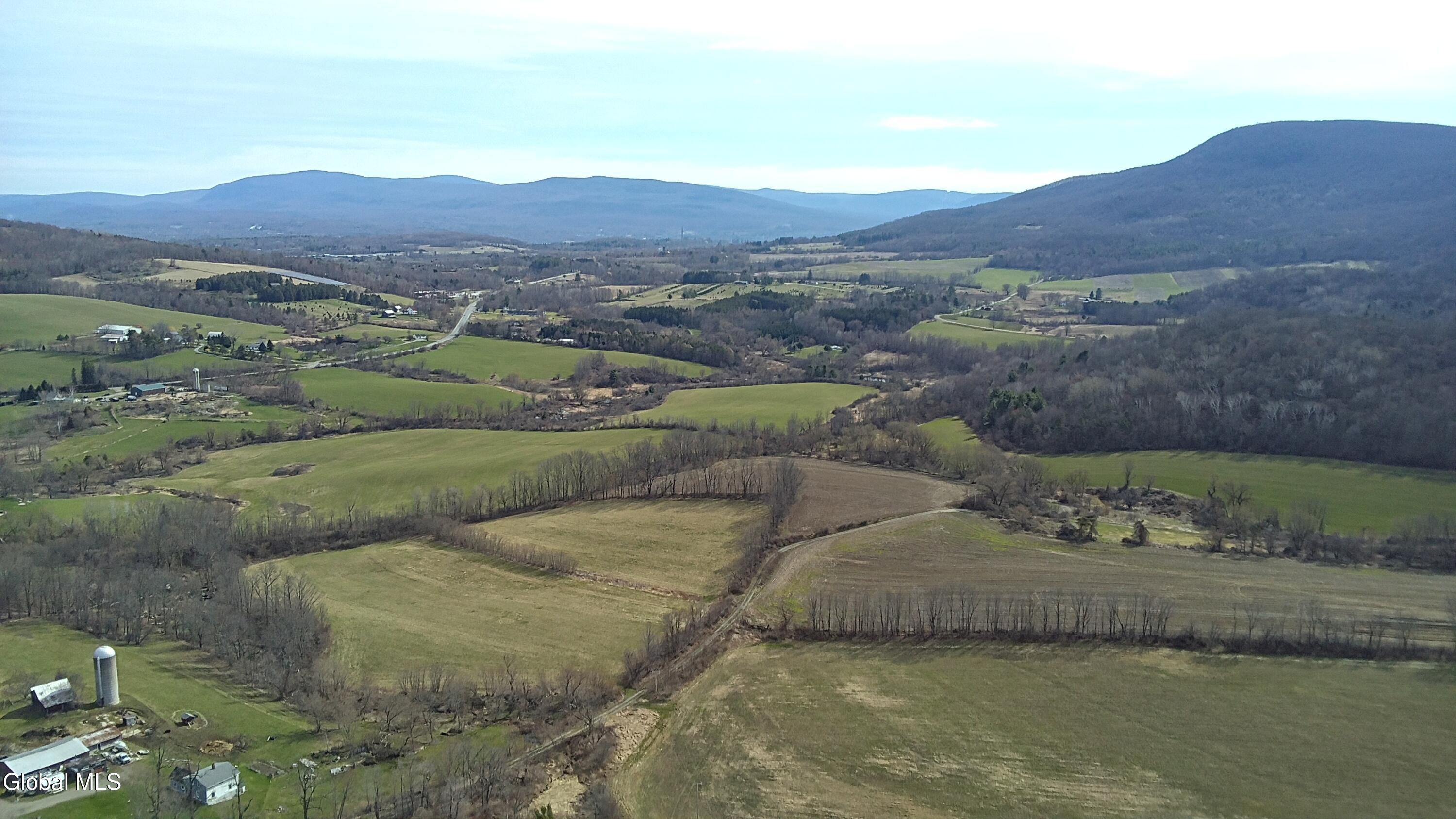 605 Breese Hollow Road Hoosick Falls, NY 12090 - Photo 2 of 27 IMG_3814