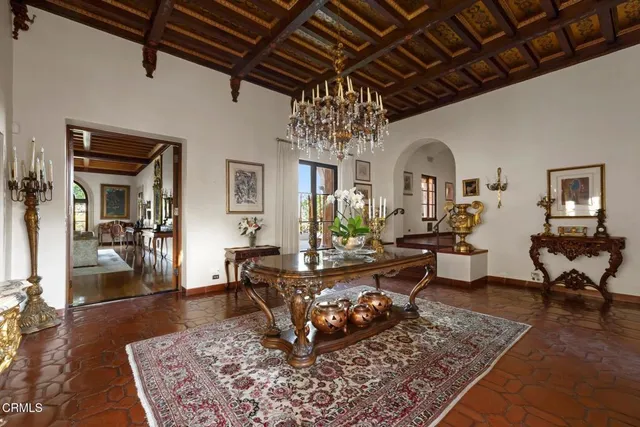 $12,000,000 | 262 South San Rafael Avenue, Pasadena, CA 91105