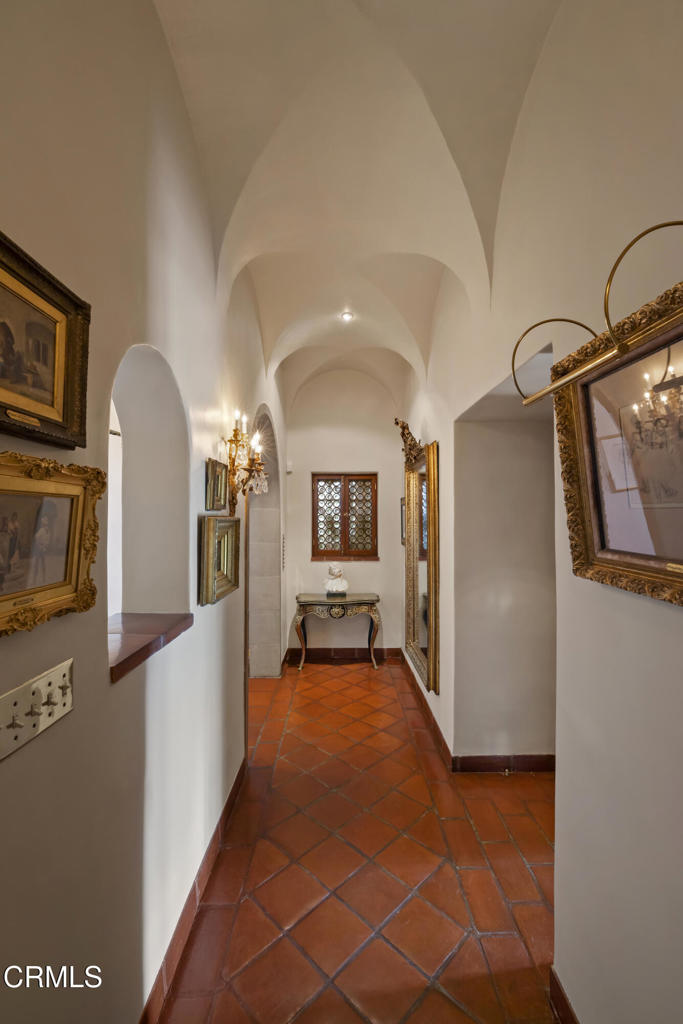 262 South San Rafael Avenue Pasadena, CA 91105 - Photo 21 of 49 a view of a hallway with a living room
