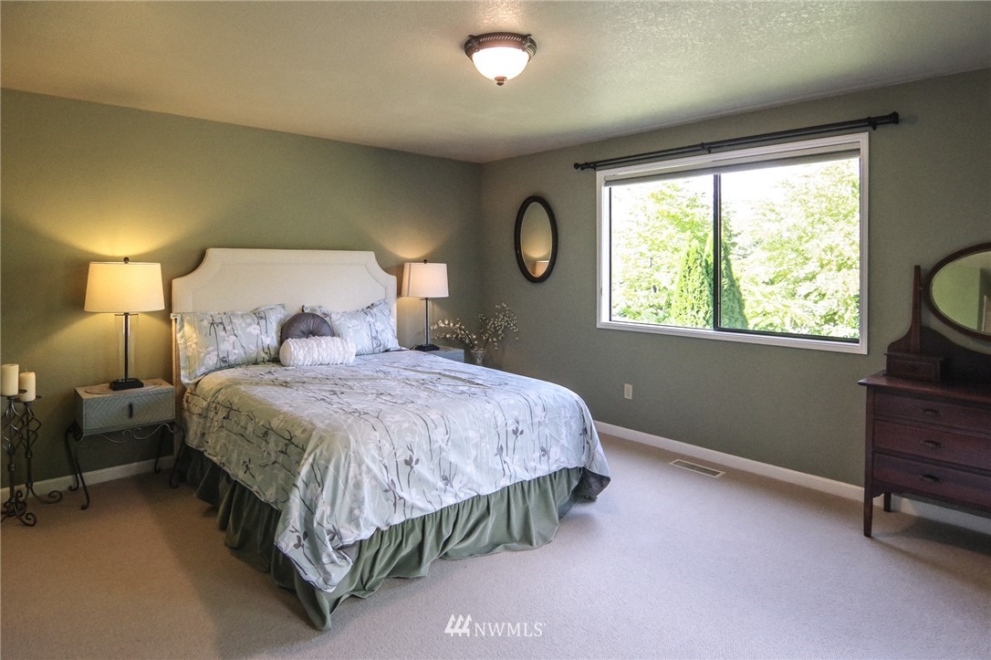 2011 238th Street Southeast Bothell, WA 98021 - Photo 13 of 23