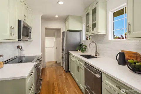 $999,950 | 9757 2nd Avenue Northwest, Seattle, WA 98117