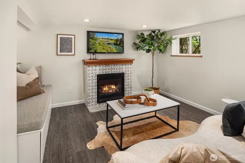 $999,950 | 9757 2nd Avenue Northwest, Seattle, WA 98117
