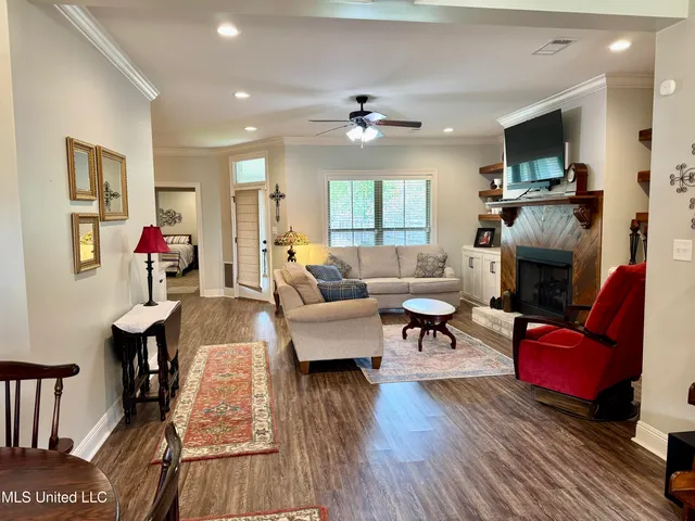 $310,000 | 32 Hedges Plantation Place, Natchez, MS 39120