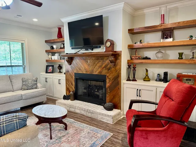 $310,000 | 32 Hedges Plantation Place, Natchez, MS 39120