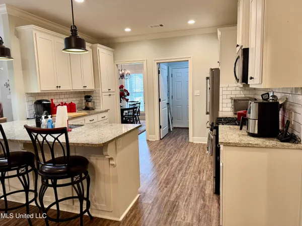 $310,000 | 32 Hedges Plantation Place, Natchez, MS 39120