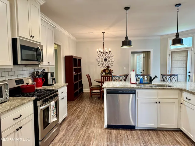 $310,000 | 32 Hedges Plantation Place, Natchez, MS 39120