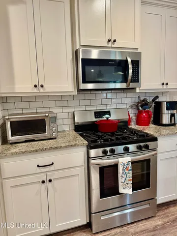 $310,000 | 32 Hedges Plantation Place, Natchez, MS 39120