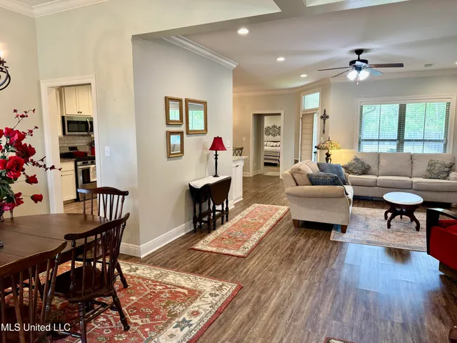 $310,000 | 32 Hedges Plantation Place, Natchez, MS 39120