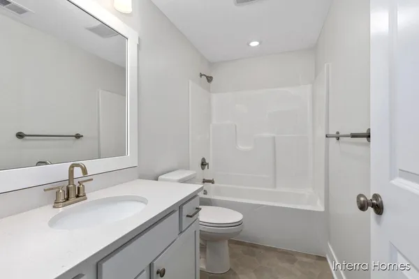 $444,900 | 969 Scioto Drive Northwest, Unit 20, Comstock Park, MI 49321
