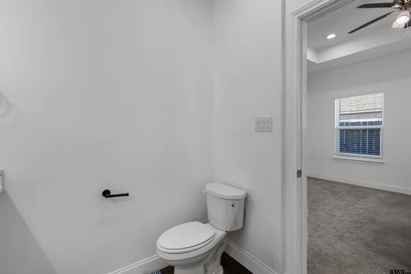 $2,400 | 115 Labein Avenue, Greenville, TX 75402