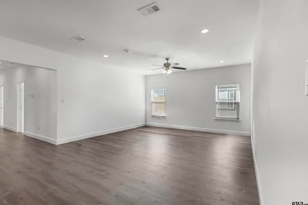 $2,500 | 115 Labein Avenue, Greenville, TX 75402