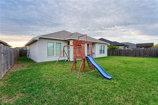 $399,900 | 2110 Oak Creek Cove, Corpus Christi, TX 78418