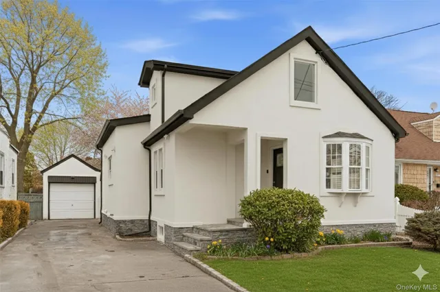 $699,999 | 106 Alice Avenue, North Bellmore, NY 11710