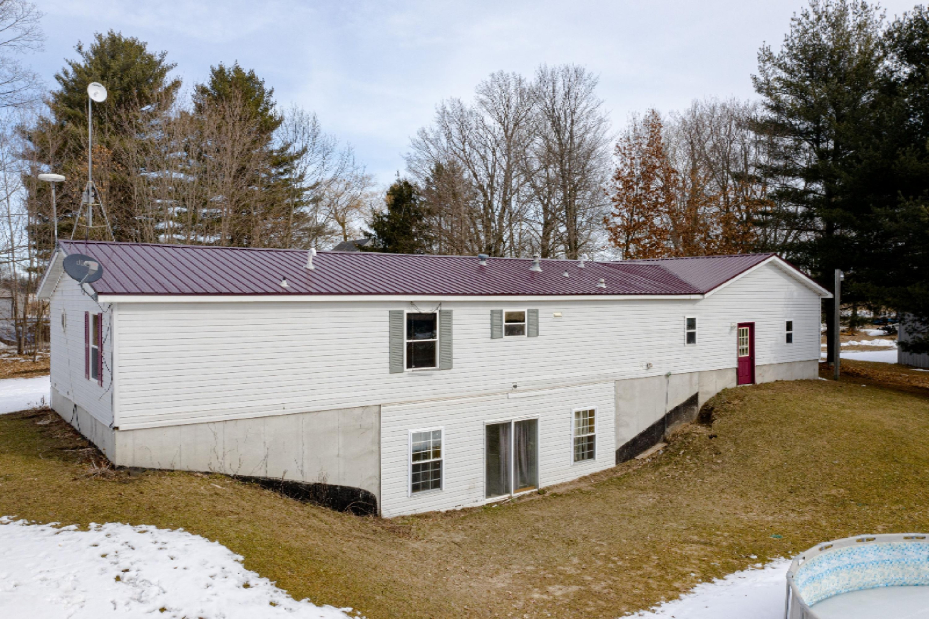 1553 Coral Road Northwest Stanton, MI 48888 - Photo 3 of 42 28
