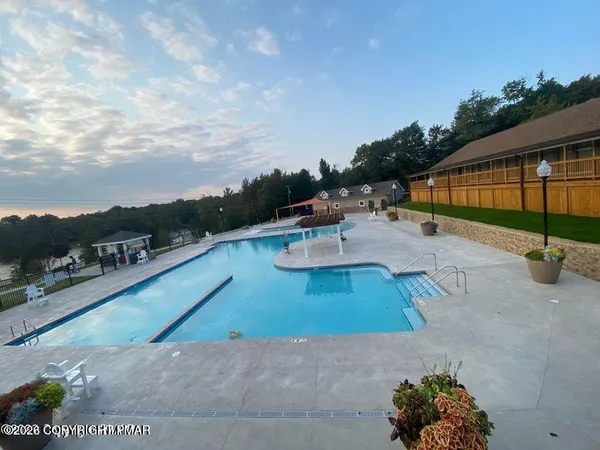 $2,380 | 126 Feather Lane, Tobyhanna, PA 18466