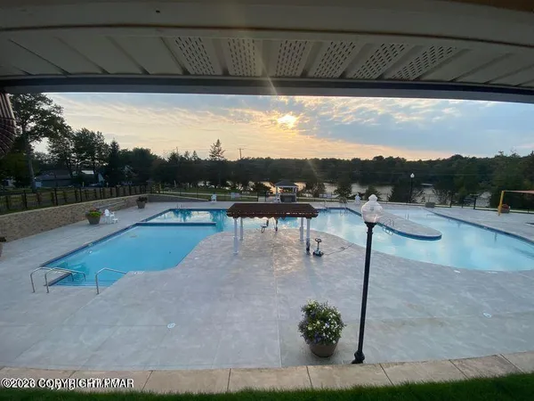 $2,380 | 126 Feather Lane, Tobyhanna, PA 18466