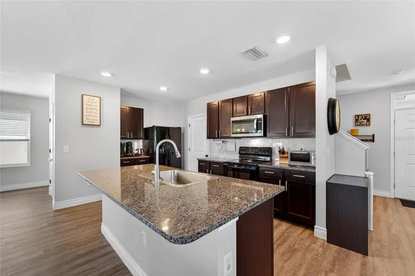 $2,700 | 11176 Leland Groves Drive, Riverview, FL 33579