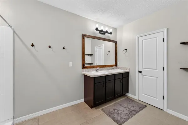 $2,700 | 11176 Leland Groves Drive, Riverview, FL 33579