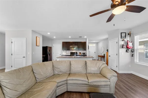 $2,700 | 11176 Leland Groves Drive, Riverview, FL 33579