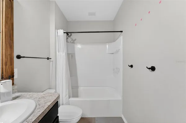 $2,700 | 11176 Leland Groves Drive, Riverview, FL 33579