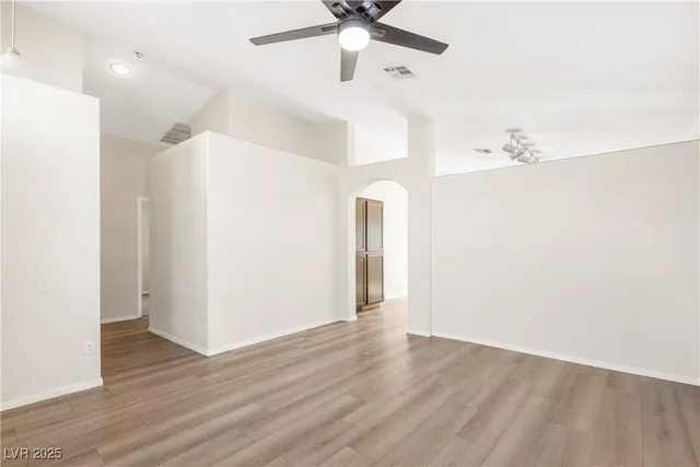 $1,975 | 917 Blue Arroyo Drive, Henderson, NV 89015