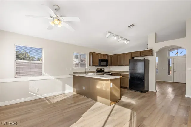 $1,975 | 917 Blue Arroyo Drive, Henderson, NV 89015