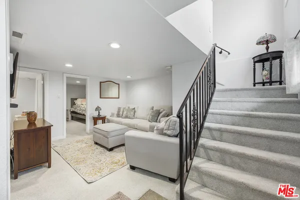 $799,000 | 3614 2nd Avenue, La Crescenta, CA 91214