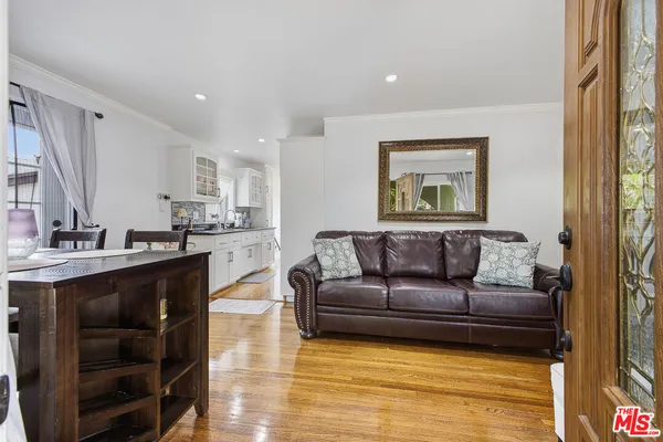 $799,000 | 3614 2nd Avenue, La Crescenta, CA 91214