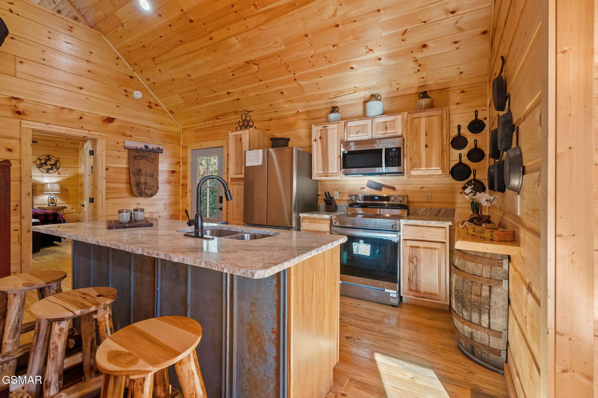 3879 Henry Town Road Sevierville, TN 37876 - Photo 8 of 24 Gallery Image 8