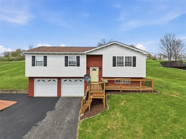 $289,900 | 1050 Lynn Portal Road, Washington, PA 15301