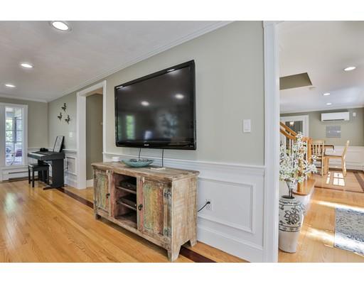 123 Butler Avenue Wakefield, MA 01880 - Photo 9 of 40 Gallery Image 9