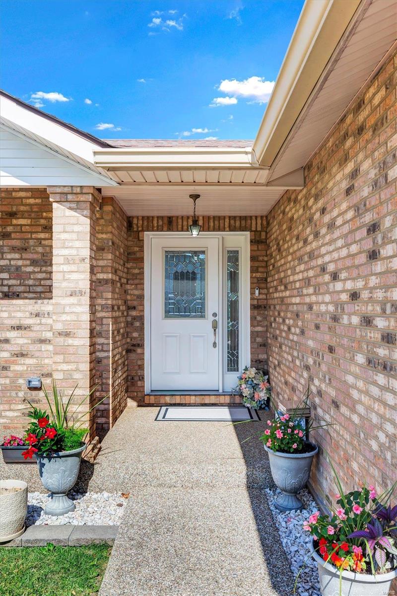 4248 Von Talge Road St. Louis, MO 63128 - Photo 3 of 50 Gallery Image 3