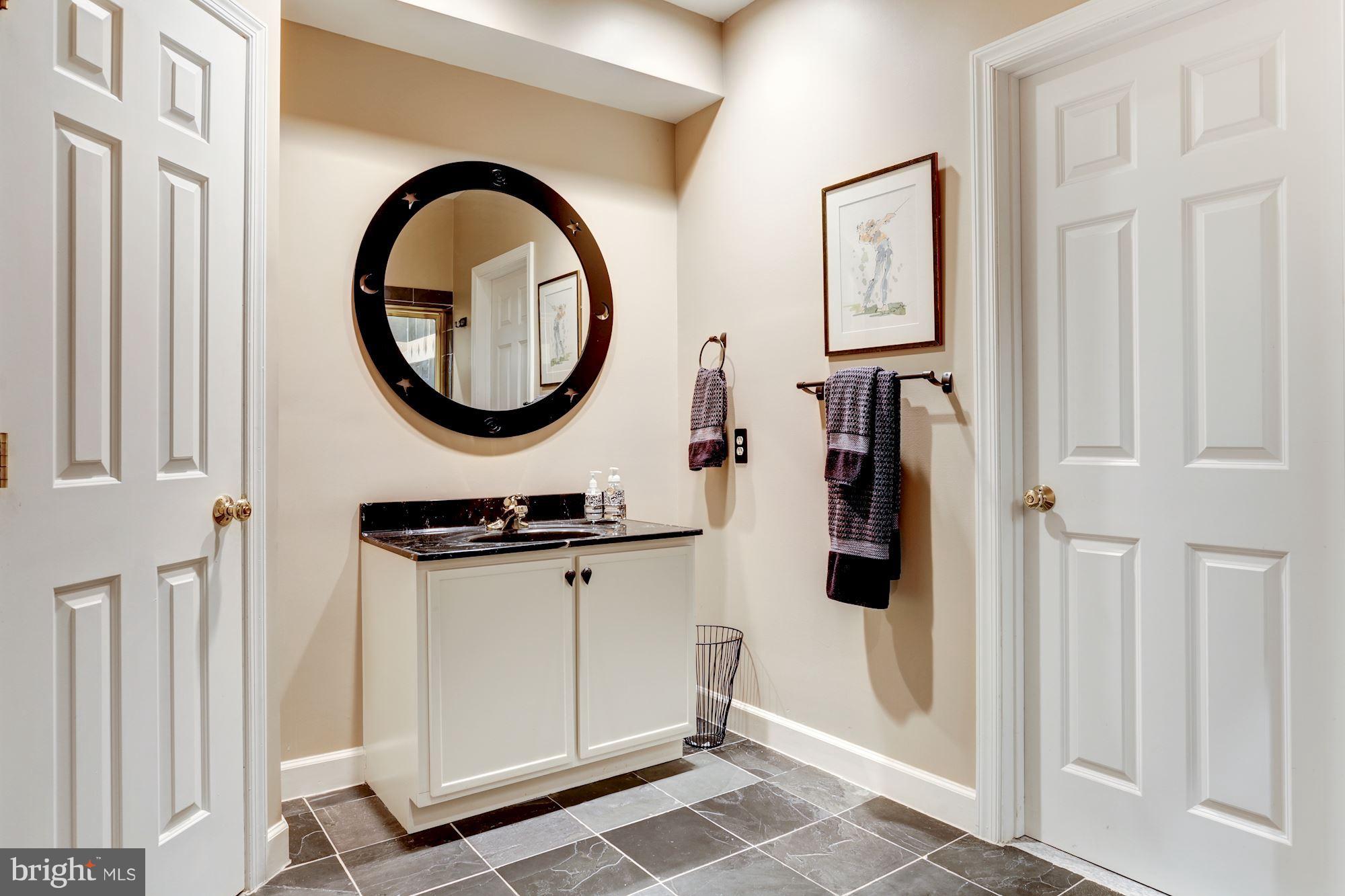 7826 Stable Way Potomac, MD 20854 - Photo 27 of 30 Bath