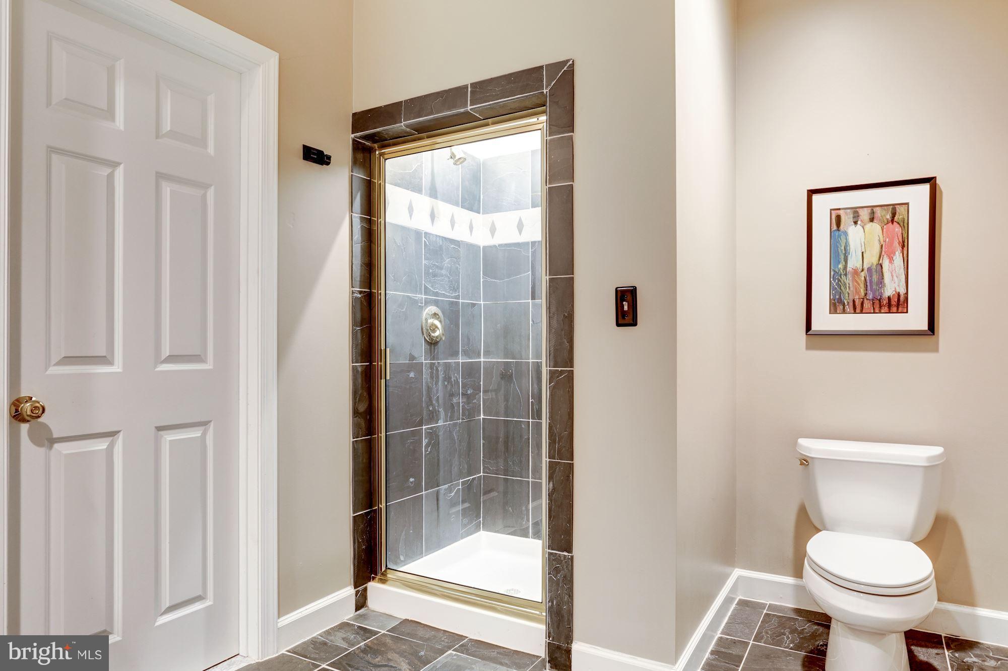 7826 Stable Way Potomac, MD 20854 - Photo 28 of 30 Bath