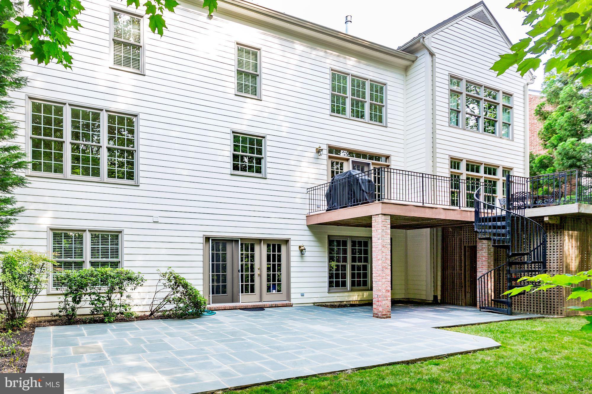 7826 Stable Way Potomac, MD 20854 - Photo 30 of 30 Exterior (Rear)